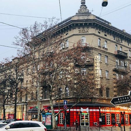 2 Bedroom On Deribasovskaya Str. Odesa Exterior photo