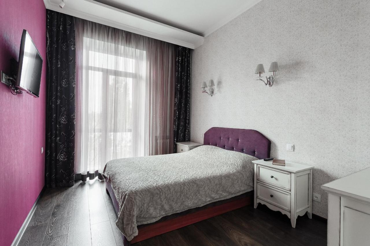 2 Bedroom On Deribasovskaya Str. Odesa Exterior photo
