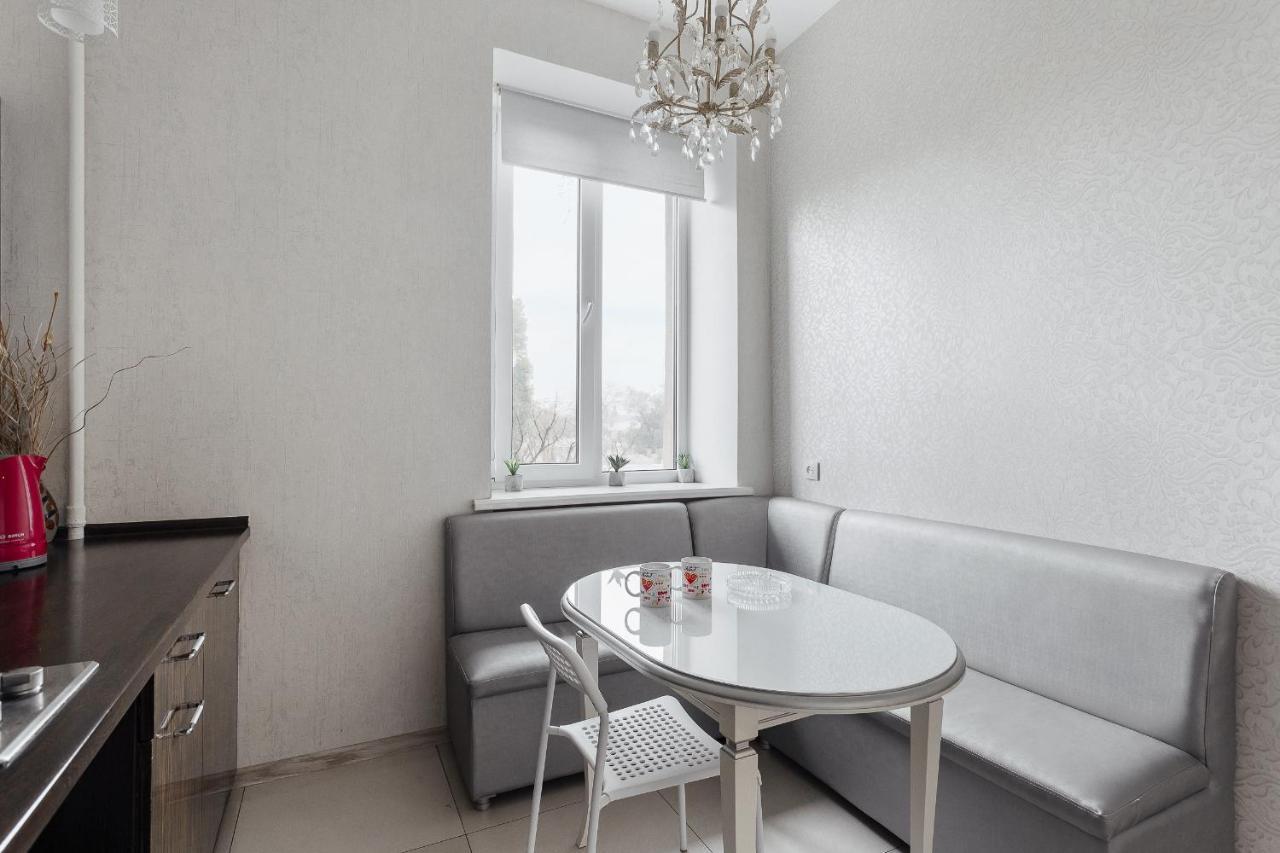 2 Bedroom On Deribasovskaya Str. Odesa Exterior photo